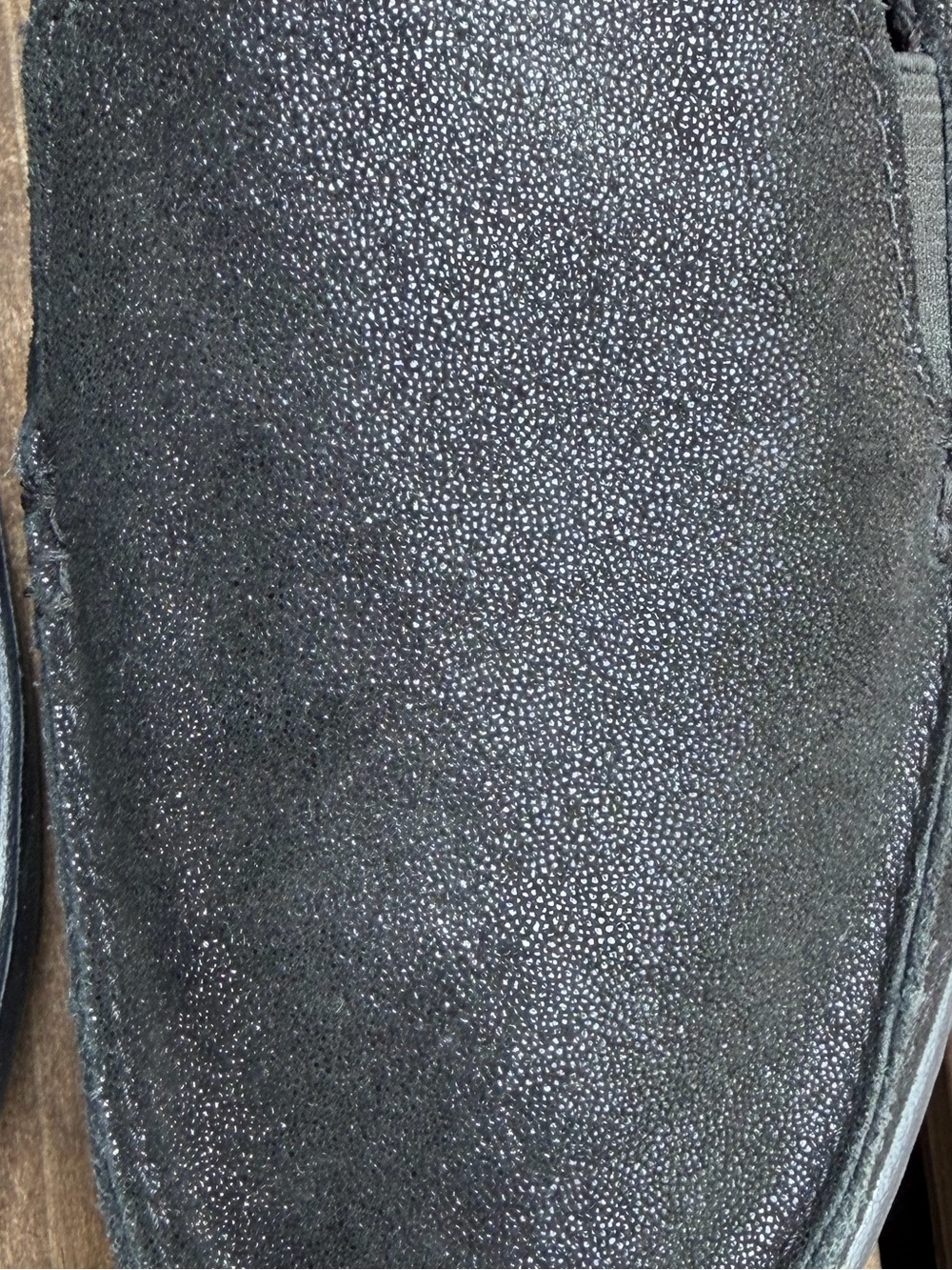 Crocs Black Walu Shimmer Leather Loafer Size 9 Women's NWOT - Picture 3 of 10